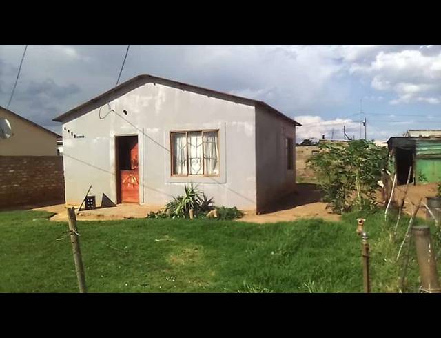 1 BEDROOM HOUSE FOR SALE IN DRIEZIEK